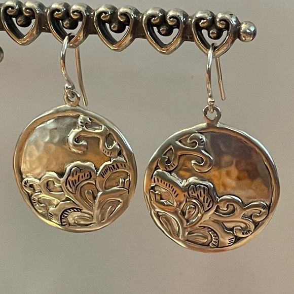 Silpada Rare ‘TIDAL WAVE’ Textured Sterling Silver Earrings W2987 - Picture 12 of 14